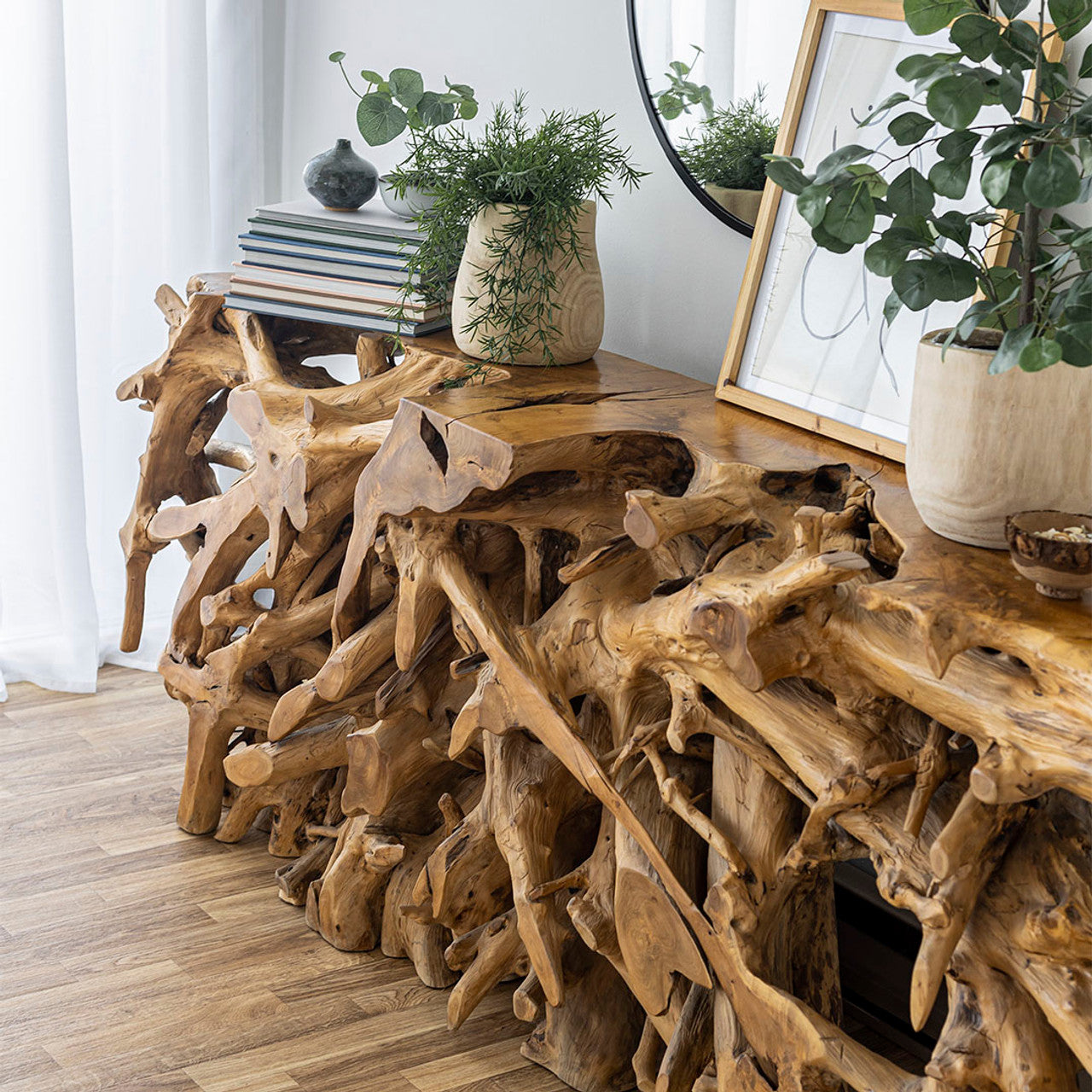 Pacific Bebas Console - L