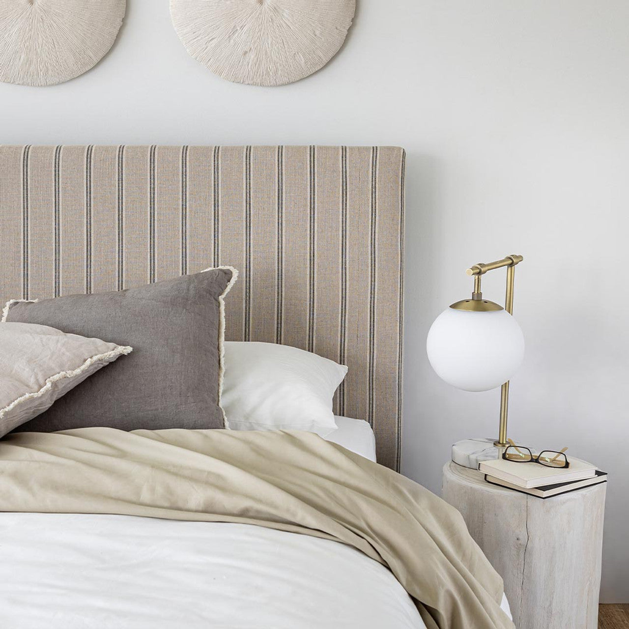 Cordova Queen Bed