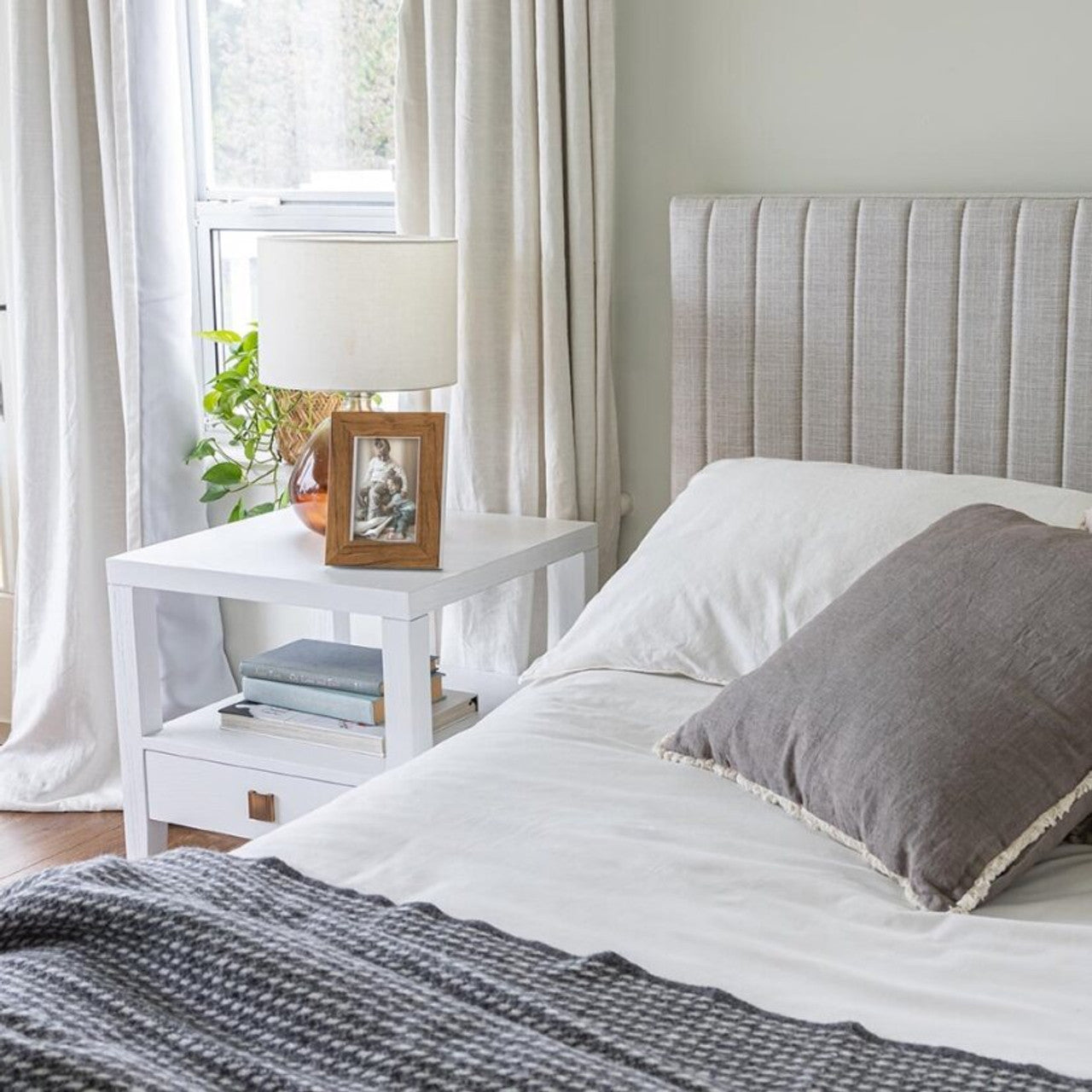 Wallace Queen Bed - Oat