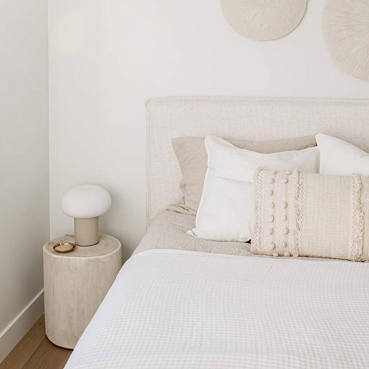 Shaughnessy Double Bed - Cream