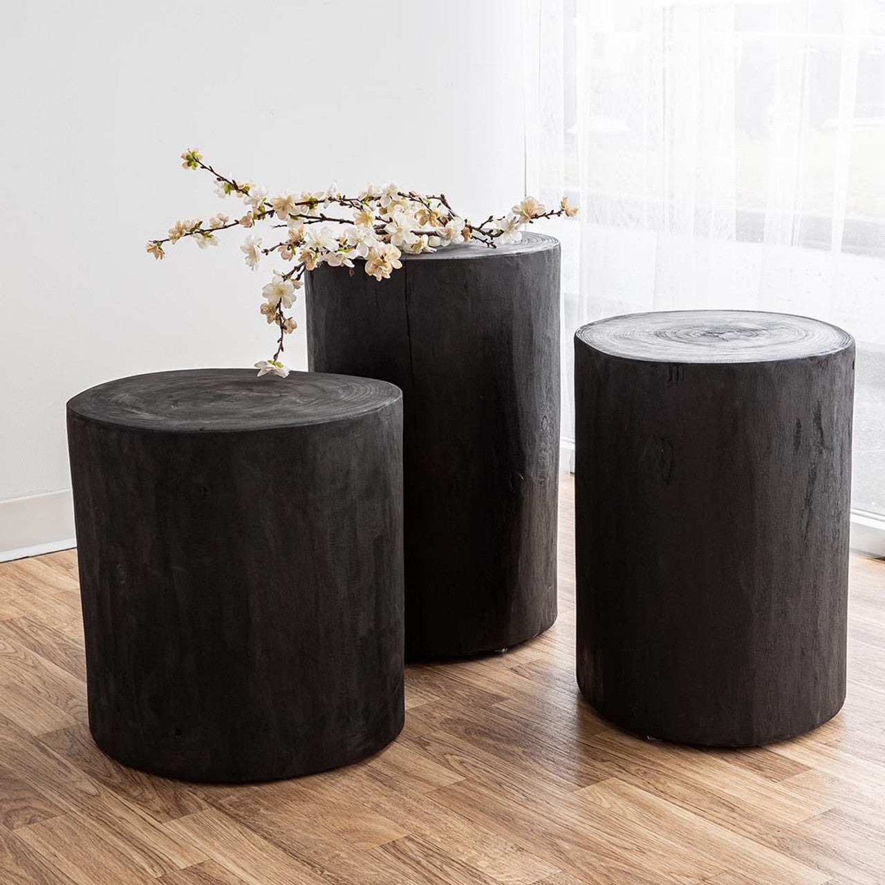 Collingwood Wide 16" Stump - Round - Black