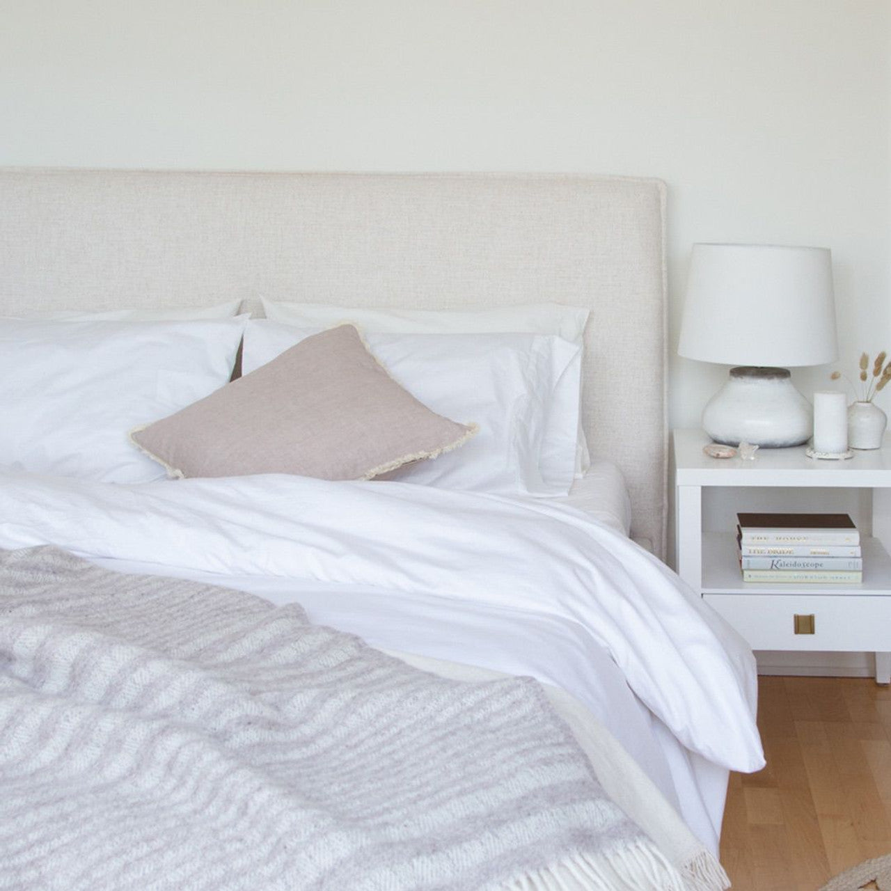 Shaughnessy Double Bed - Cream
