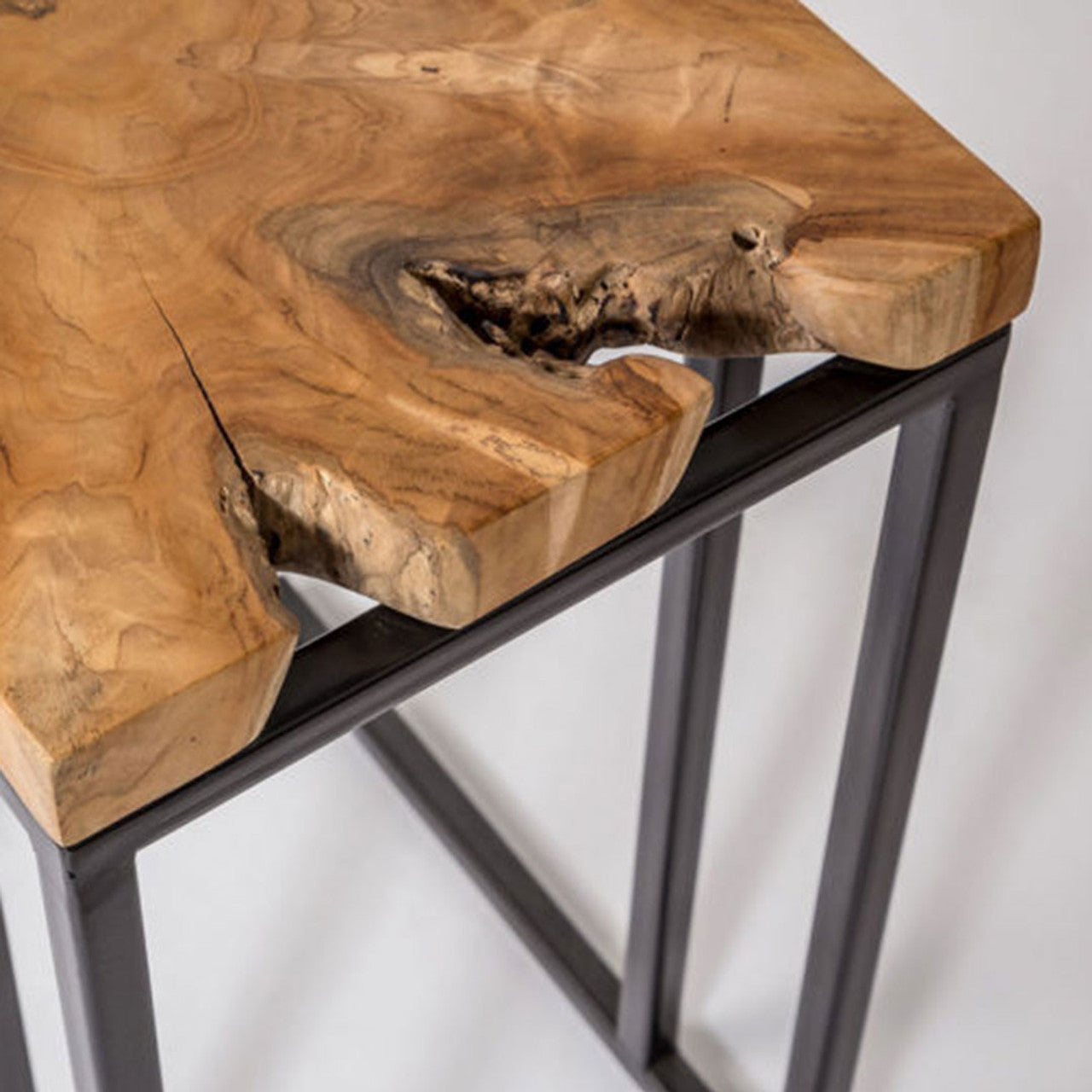 Pacific C Table