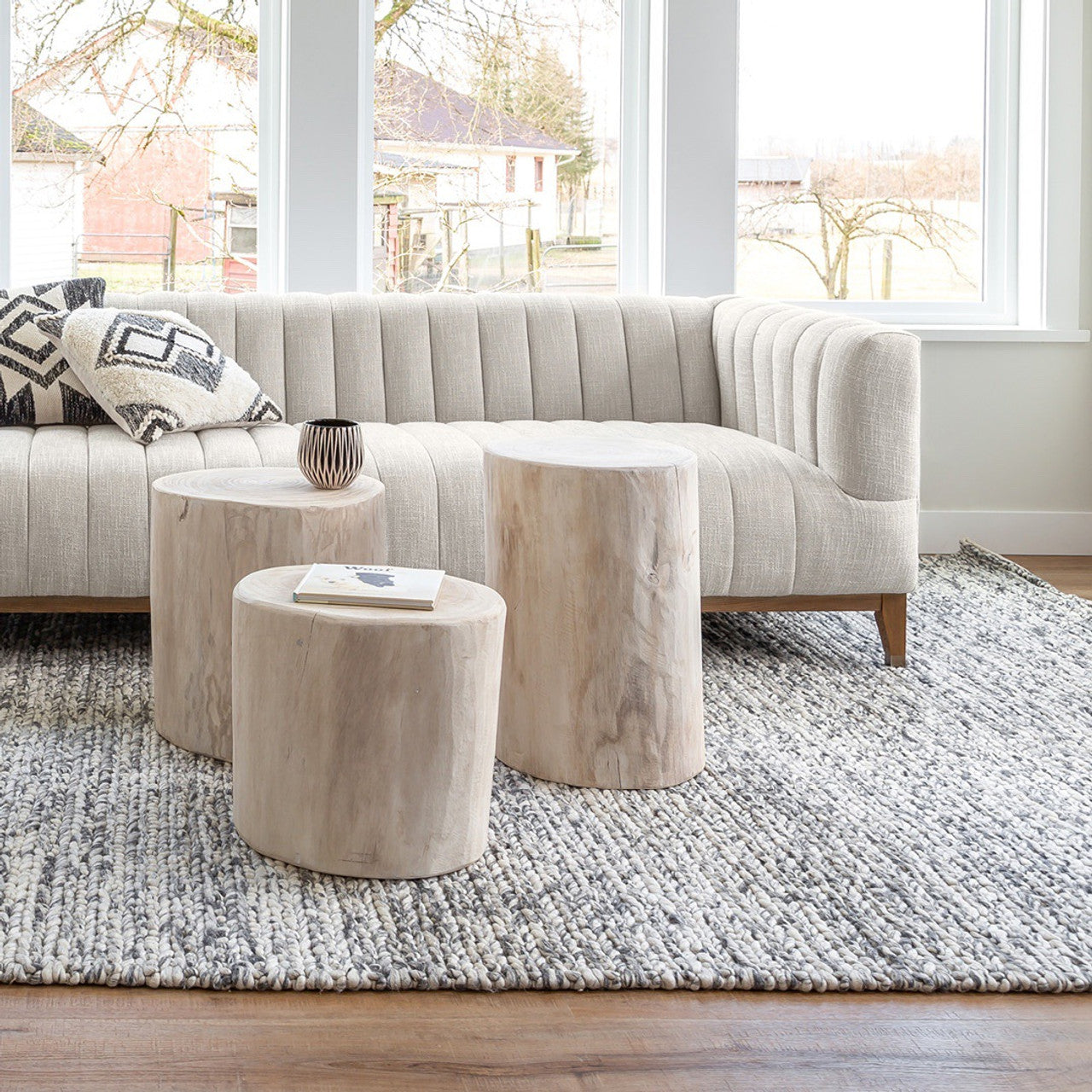 Collingwood Wide 16" Stump - Round - White